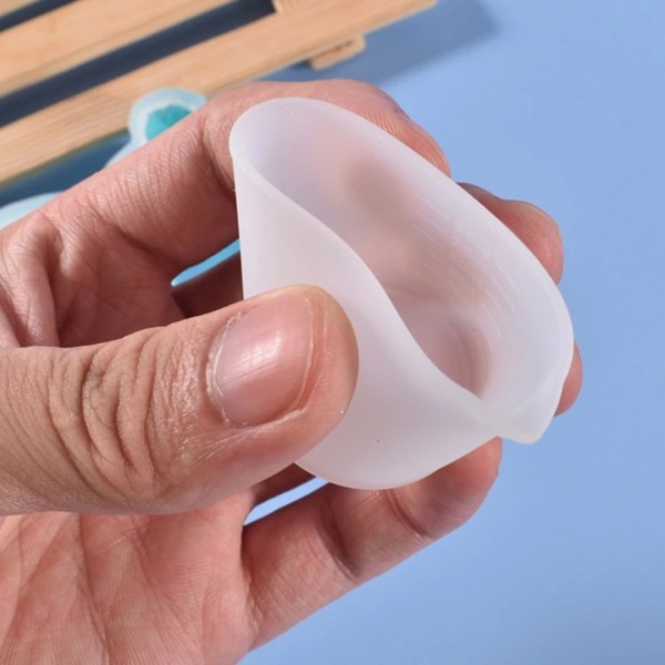 Epoksi Beaker Döküm Karıştırma Kabı Silikon 30ml GT9375 Epoksi Beaker Döküm Karıştırma Kabı Silikon 30ml GT9375