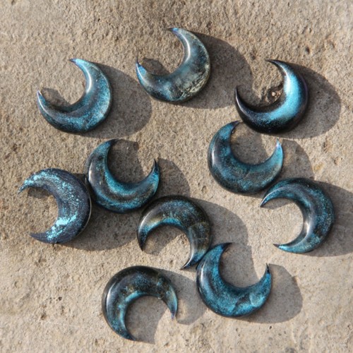 Epoksi Çoklu Ay Küpe Kolye Anahtarlık Kalıbı Silikon GT9583