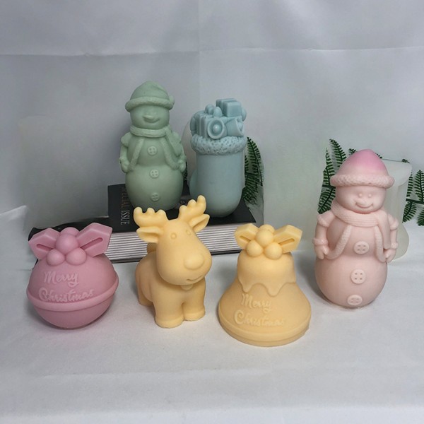 Silikon Mum Kalıbı Yılbaşı Noel Baba Ev Dekorasyon Mum Kalıpları 10x6.8cm GT9565 Silikon Mum Kalıbı Yılbaşı Noel Baba Ev Dekorasyon Mum Kalıpları 10x6.8cm GT9565